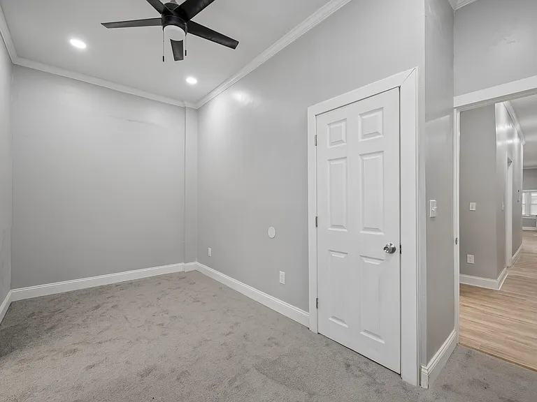 5031 Walnut St #1 — Photo 11