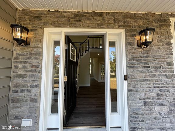 2nd image of 1600 Lower State Rd