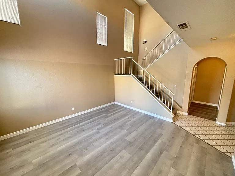 2398 Swifton Ct — Photo 5