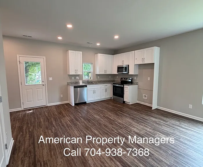 504 N Broad St — Photo 2