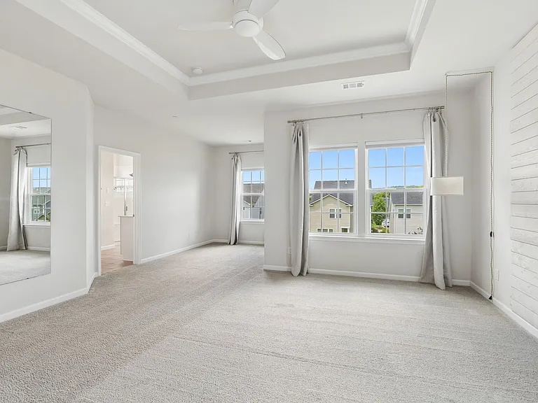 2030 Oglethorpe Dr — Photo 41