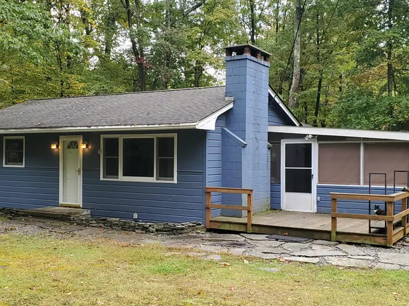 104 Dylan Ln, Shohola, PA 18458