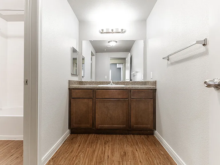 Freedom Hills Ranch Apartments — Photo 92
