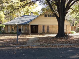 1601 Crestmont Ave, Corsicana, TX 75110