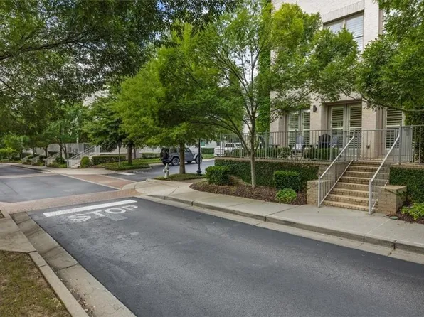 878 3rd St, Alpharetta, GA 30009