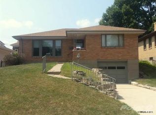 717 Ramona St, Dubuque, IA 52003