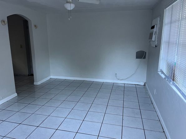 821 Beverly Ave APT 2