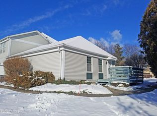 2411 Quail Run Dr, Kalamazoo, MI 49009