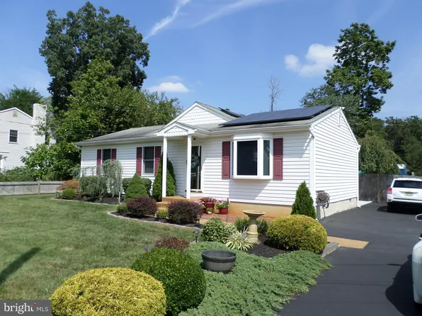 500 1st St, Atco, NJ 08004