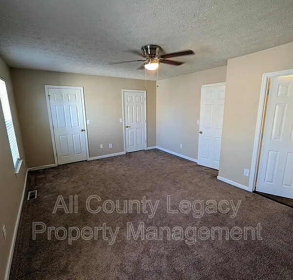 3757 Meadow Creek Dr — Photo 8