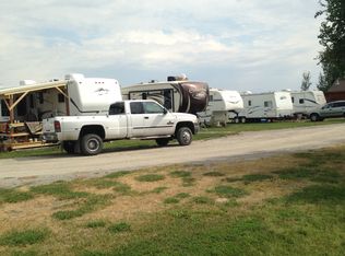 1008 Missouri Valley Rd, Riverton, WY 82501