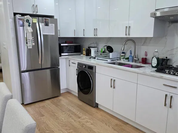 71-37 Vleigh Place #40B, Kew Garden Hills, NY 11367