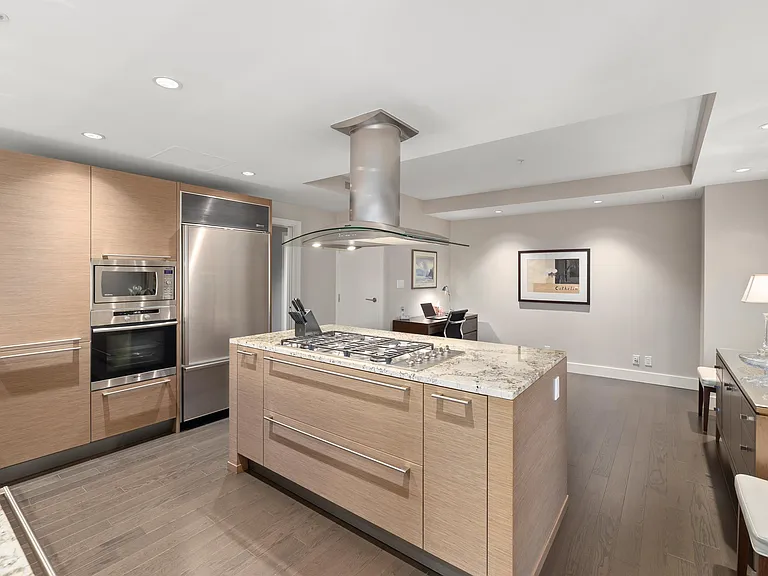 1111 W Alberni St #2601 — Photo 21