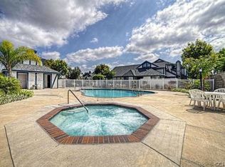 1521 W Nottingham Ln #8, Anaheim, CA 92802