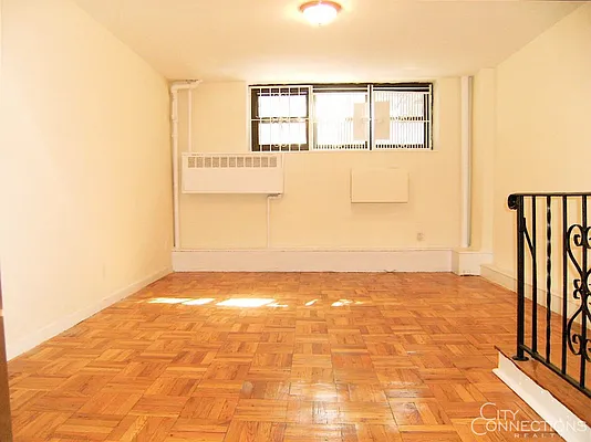 Rented by City Connections Realty | media 36