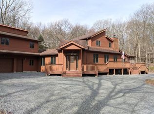123 Remuda Dr, Lords Valley, PA 18428