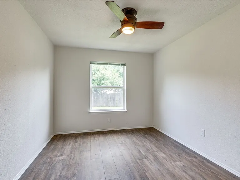 1505 Gentle Wind Dr — Photo 9