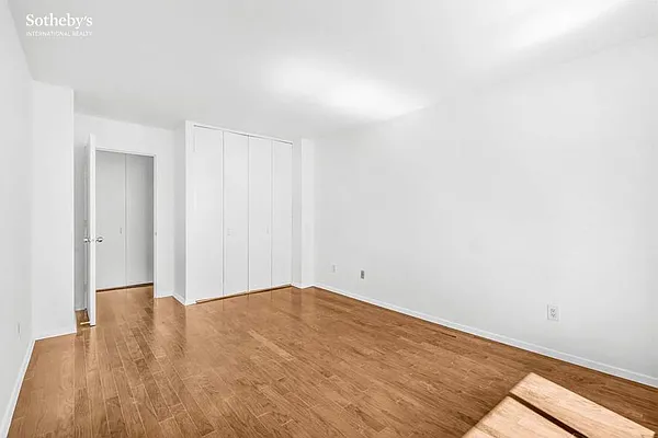 Sold by Sotheby's International Realty | media 8