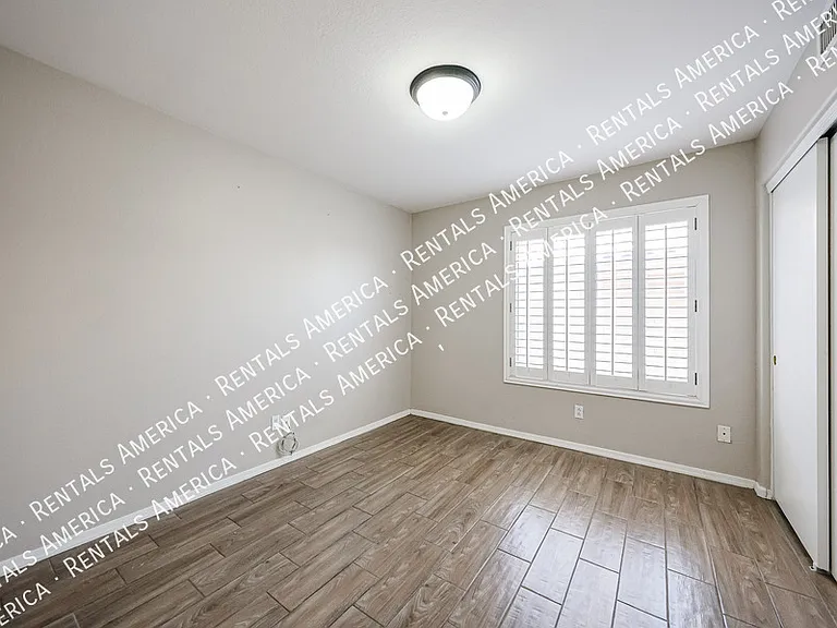 4616 E Summerhaven Dr — Photo 26