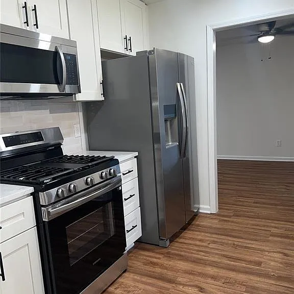 300 E Burns Ct SE #D — Photo 15