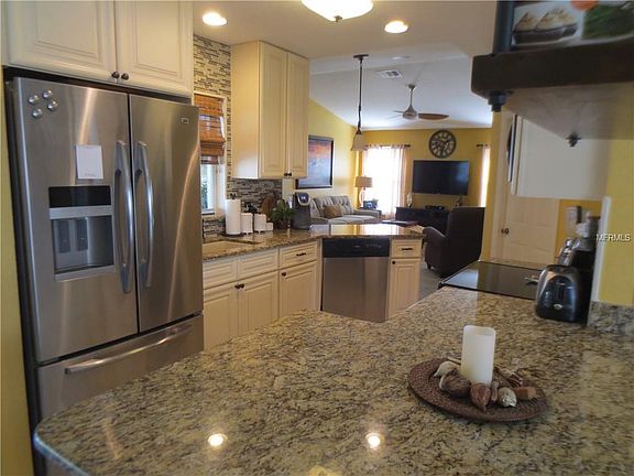 5th image of 2522 Nanette Ln