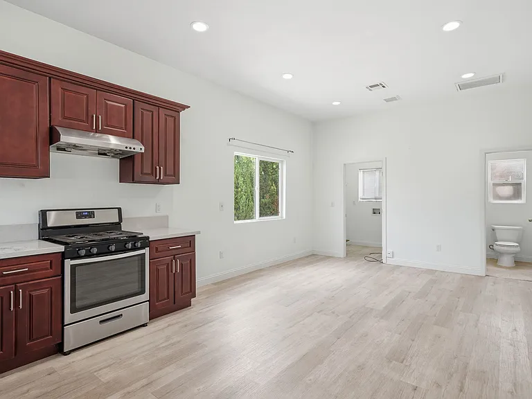 14156 Erin Rd — Photo 4