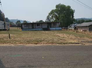 269 Club Ave, Roseburg, OR 97470