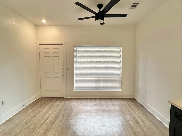 2210 Pearl St #202 — Photo 6