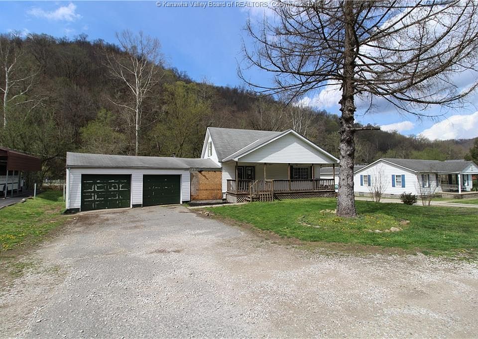 1st image of 323 Campbells Creek Dr