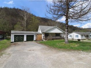 323 Campbells Creek Dr, Charleston, WV