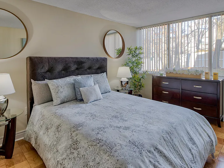 Heritage Park Apartments — Photo 6