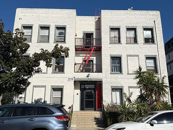 2nd image of 209 W Elk Ave APT 19