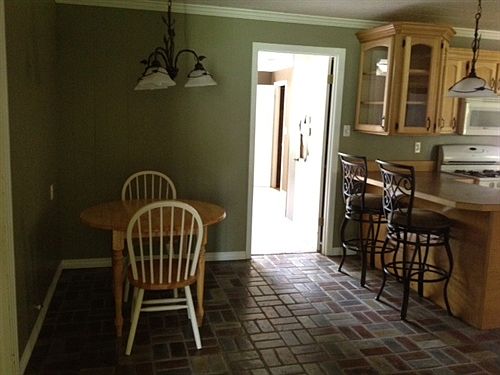 67 River Bend Rd.
        breakfa