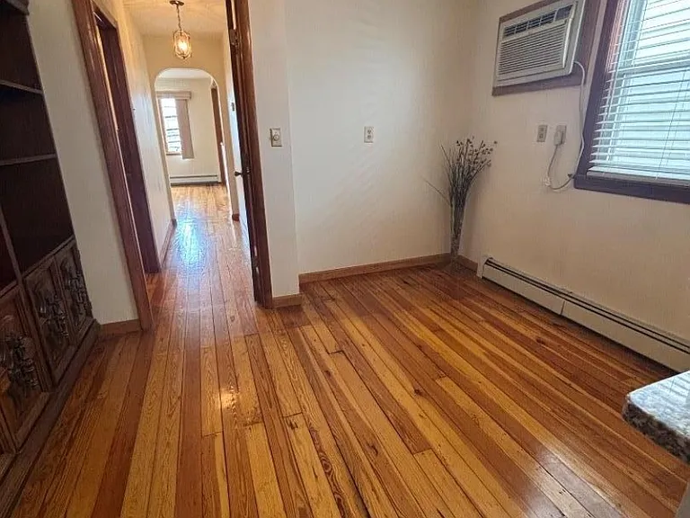 42 Magazine St — Photo 10