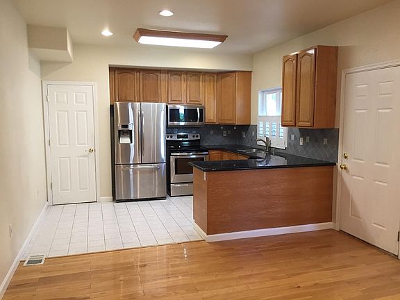 2nd image of 71 S 20th St Unit 1
