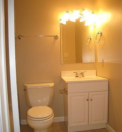 5th image of 5121 Connecticut Dr APT 3