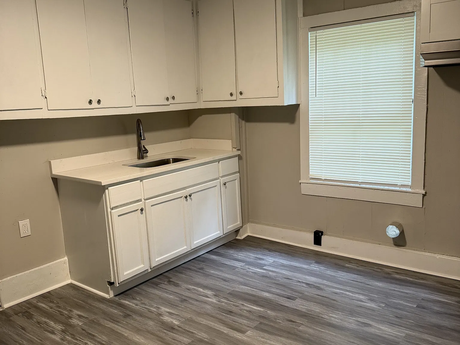 1008 Stonewall Street - 1 — Photo 2