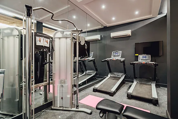 Rented by Nooklyn NYC LLC | media 48