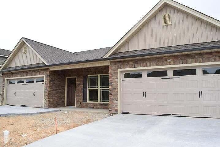 1st image of 6916 Village Lake Cir