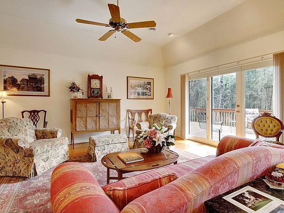 Great Flow with Deck Access