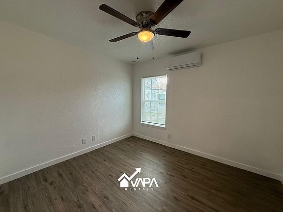 3rd image of 538 Weizmann St