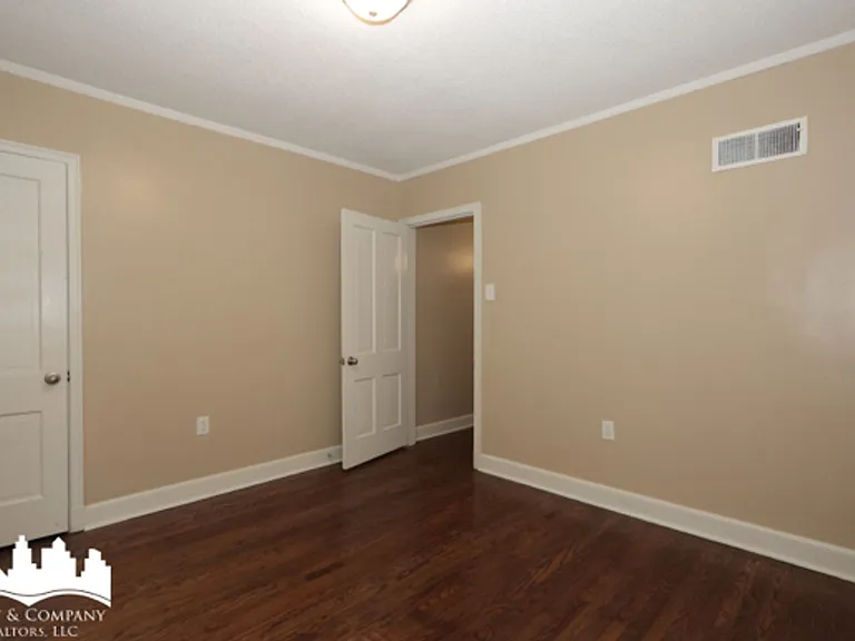 905 Parkhaven Ln — Photo 15