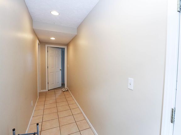 4th image of 5 Sunridge Dr