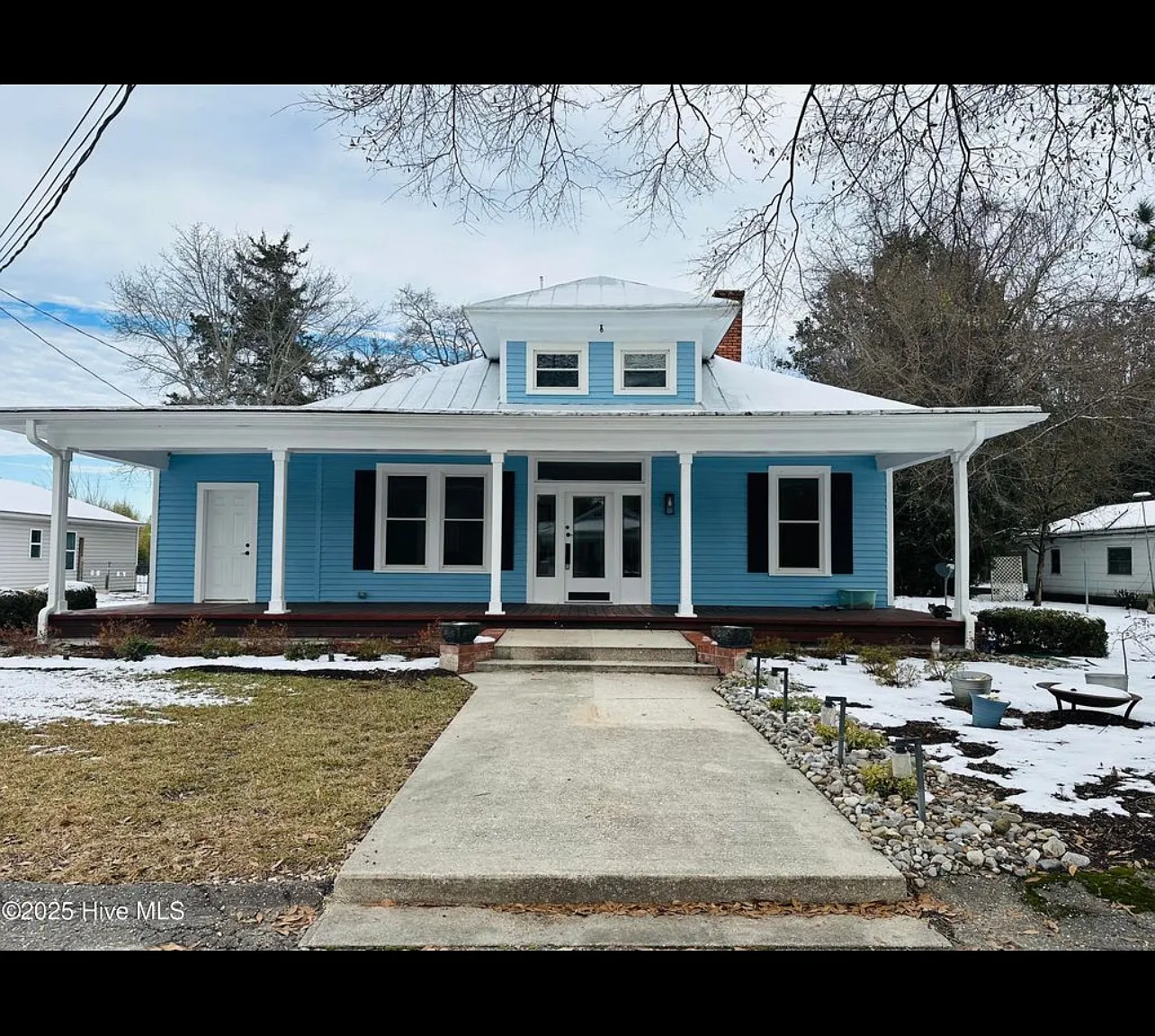 4 bed, 2545 sqft, $1,800 — Photo 1