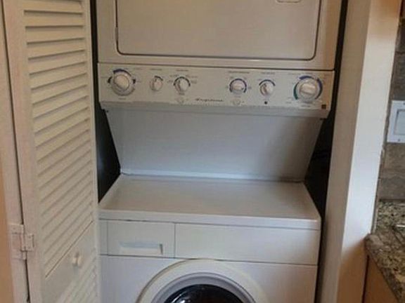 In unit washer and dryer.