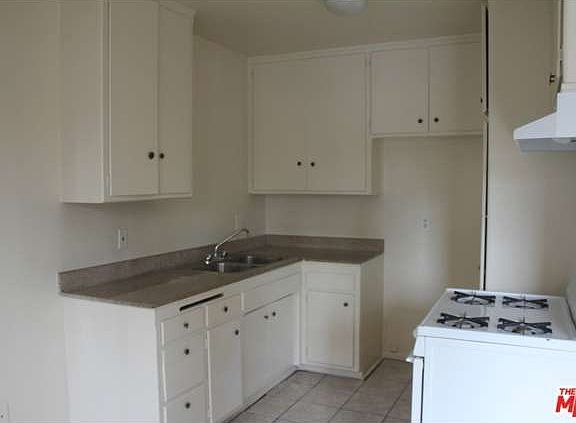 5th image of 11947 Runnymede St