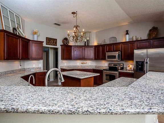 5th image of 6734 Lauren Trace Ct