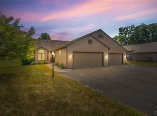 6117 Royal Birkdale, Jamesville, NY 13078