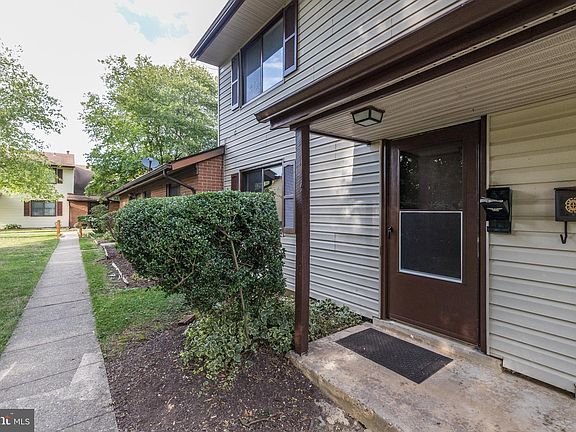 3rd image of 8420 Alameda Ct #67