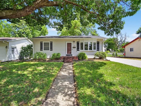 123 16th St, Ames, IA 50010